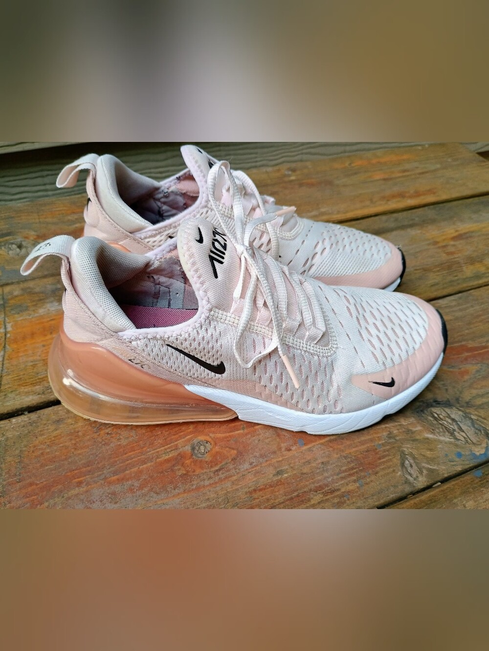 Nike Air Max 270 Light Pink Black Athletic Shoes AH6789-604 Women Sz 8